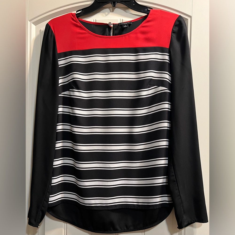 Ann Taylor blouse. Size small.